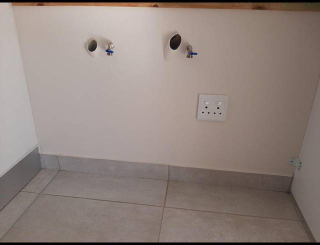 4 BEDROOM DUPLEX RENTED IN PARK HILL